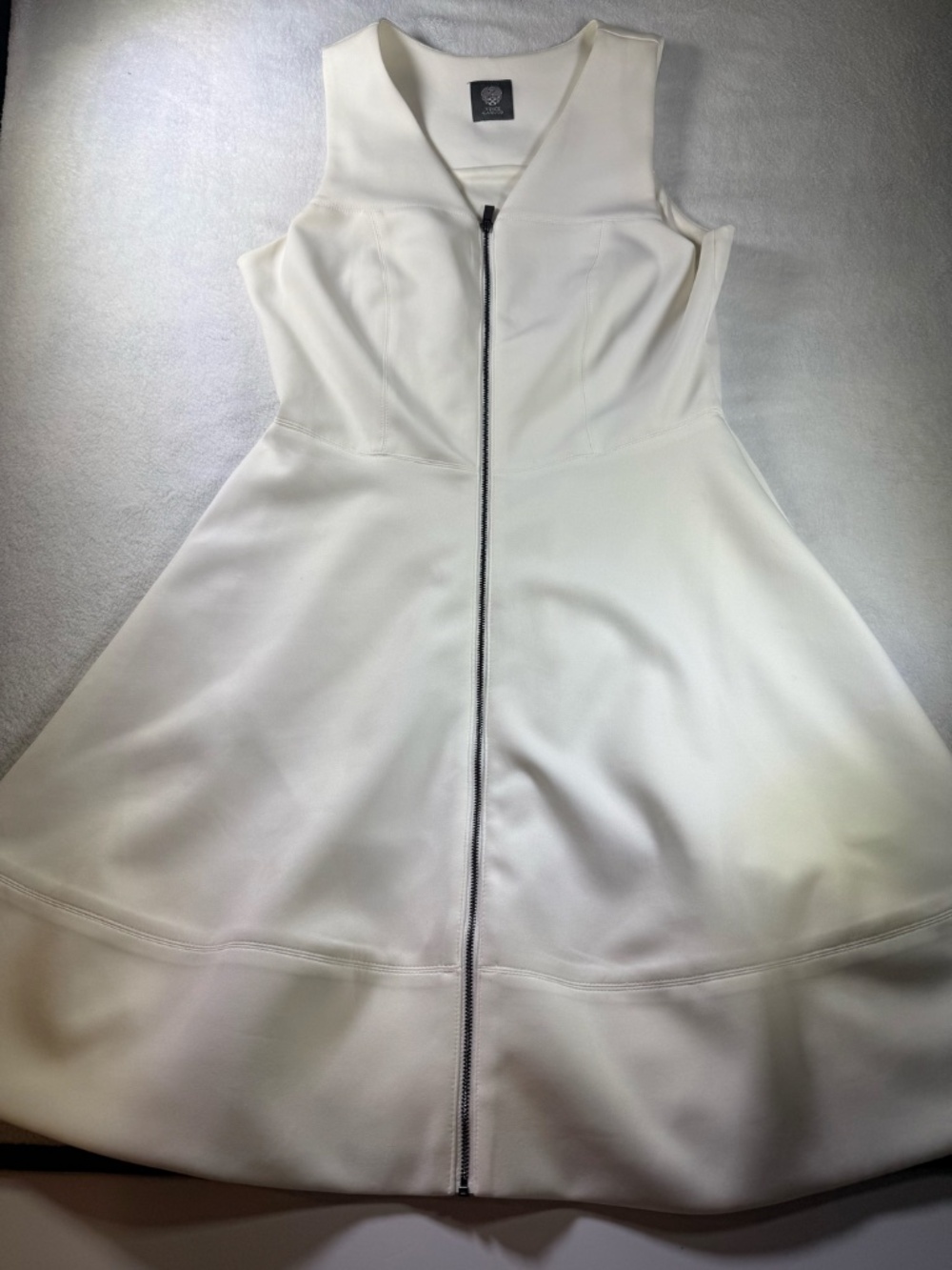 VINCE CAMUTO DRESS